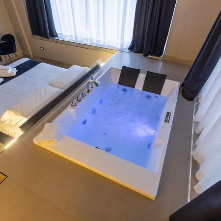 Maximum Exclusive Suite & Spa Palerme Extérieur photo